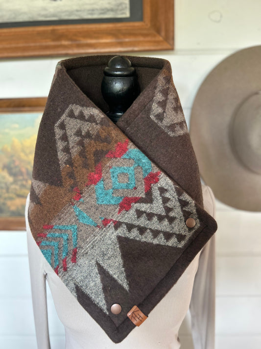 The Lumberjack: Pueblo with brown fleece liner